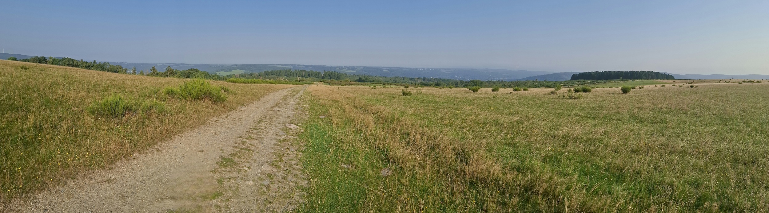 Weitblick über Landschaft – Panoramaaufnahme